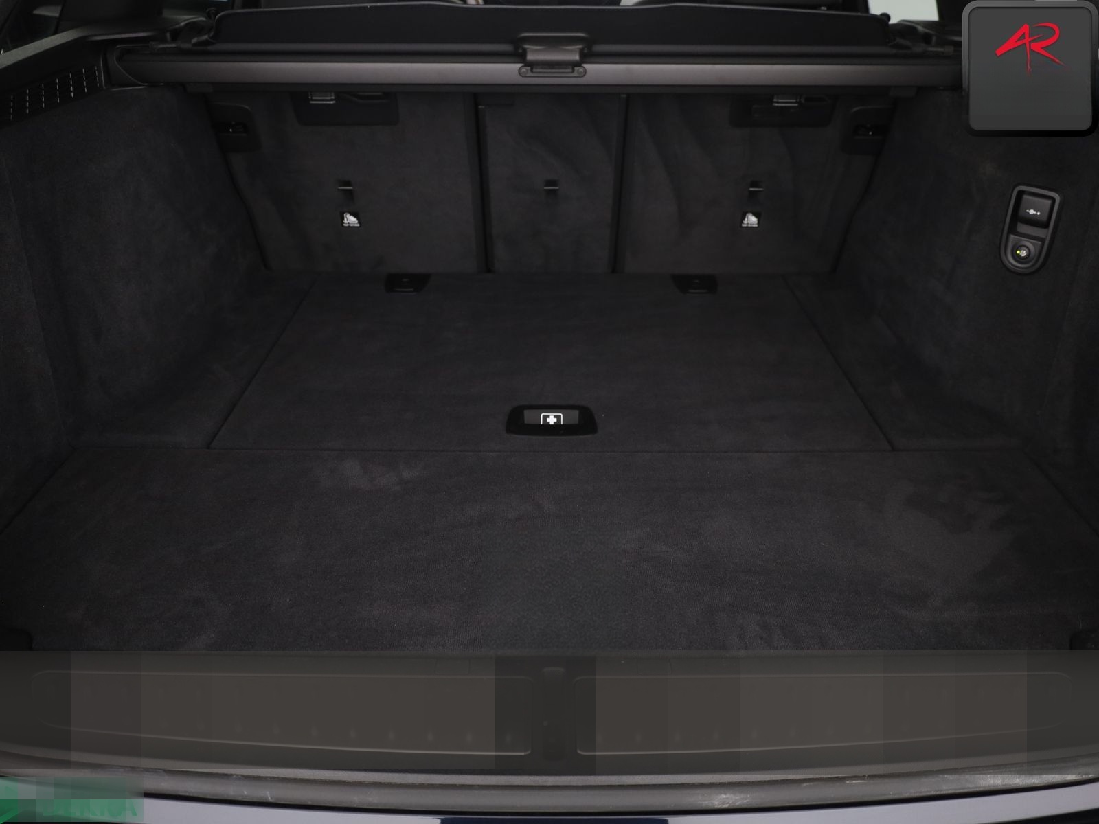 BMW 530 d T xDrive M SPORT SHADOW KAMERA,KEYLESS,AHK foto 12