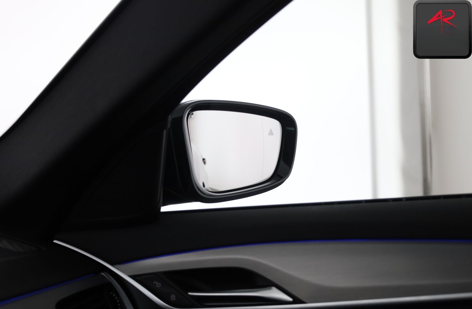 BMW 530 d T xDrive M SPORT SHADOW KAMERA,KEYLESS,AHK foto 25