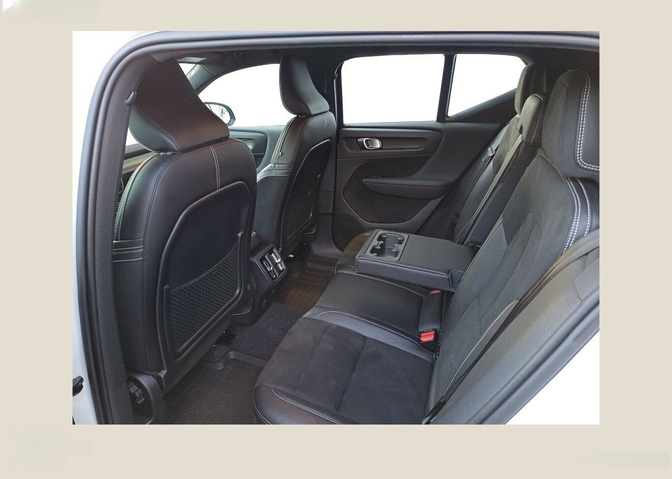 Volvo XC40 D4 R Design AWD foto 8