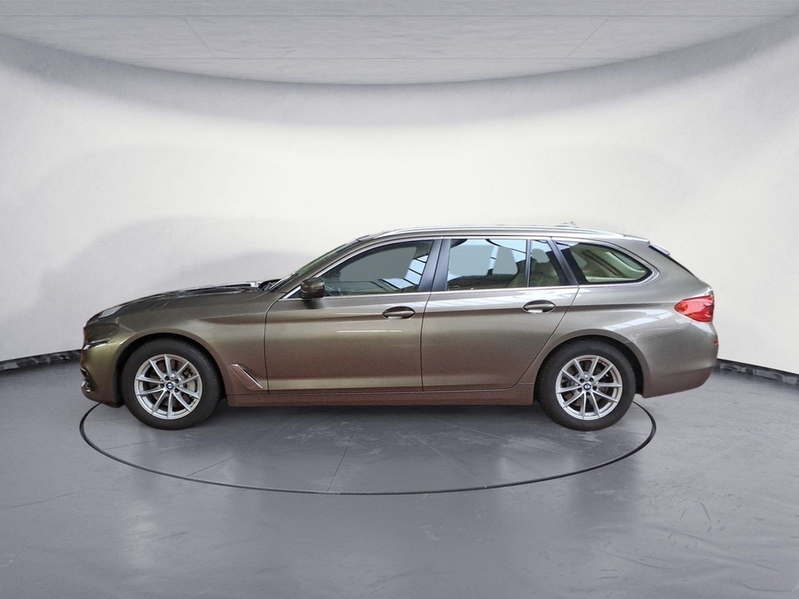 BMW 530i Touring Aut. *KAMERA*LED*KLIMA foto 2
