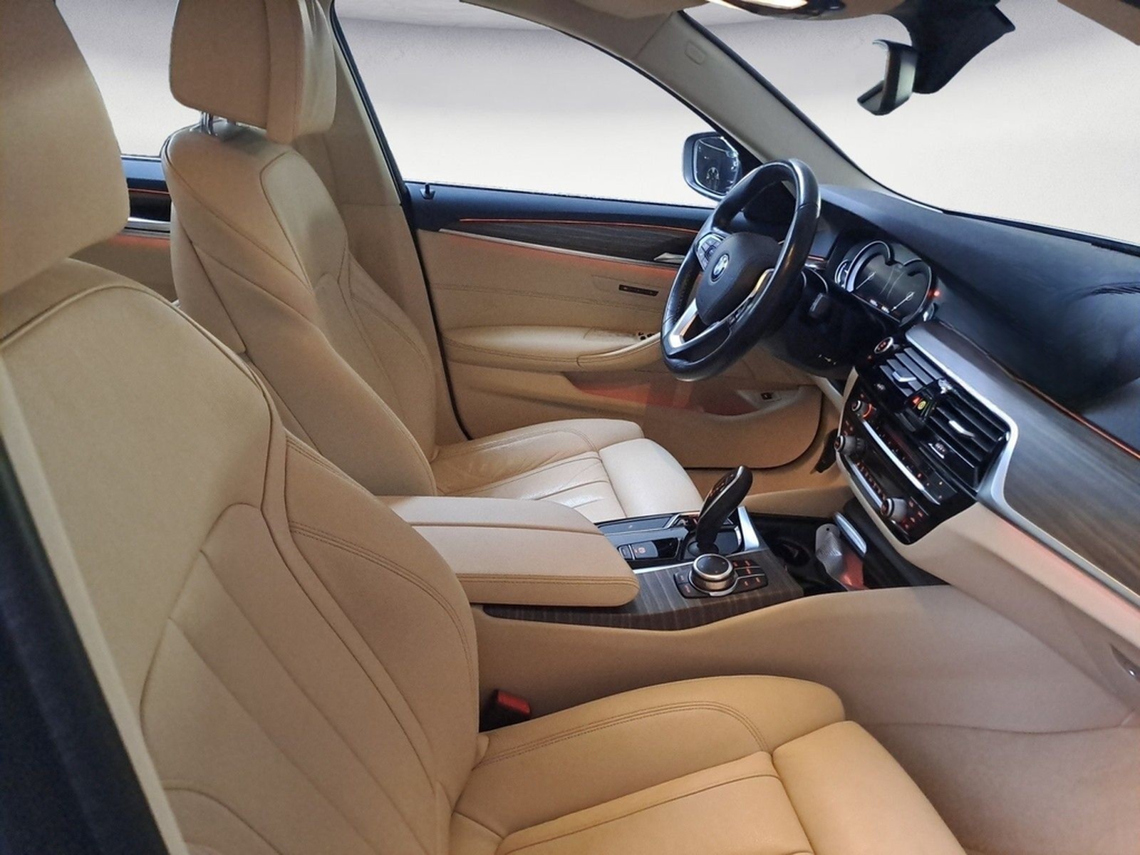 BMW 530i Touring Aut. *KAMERA*LED*KLIMA foto 8