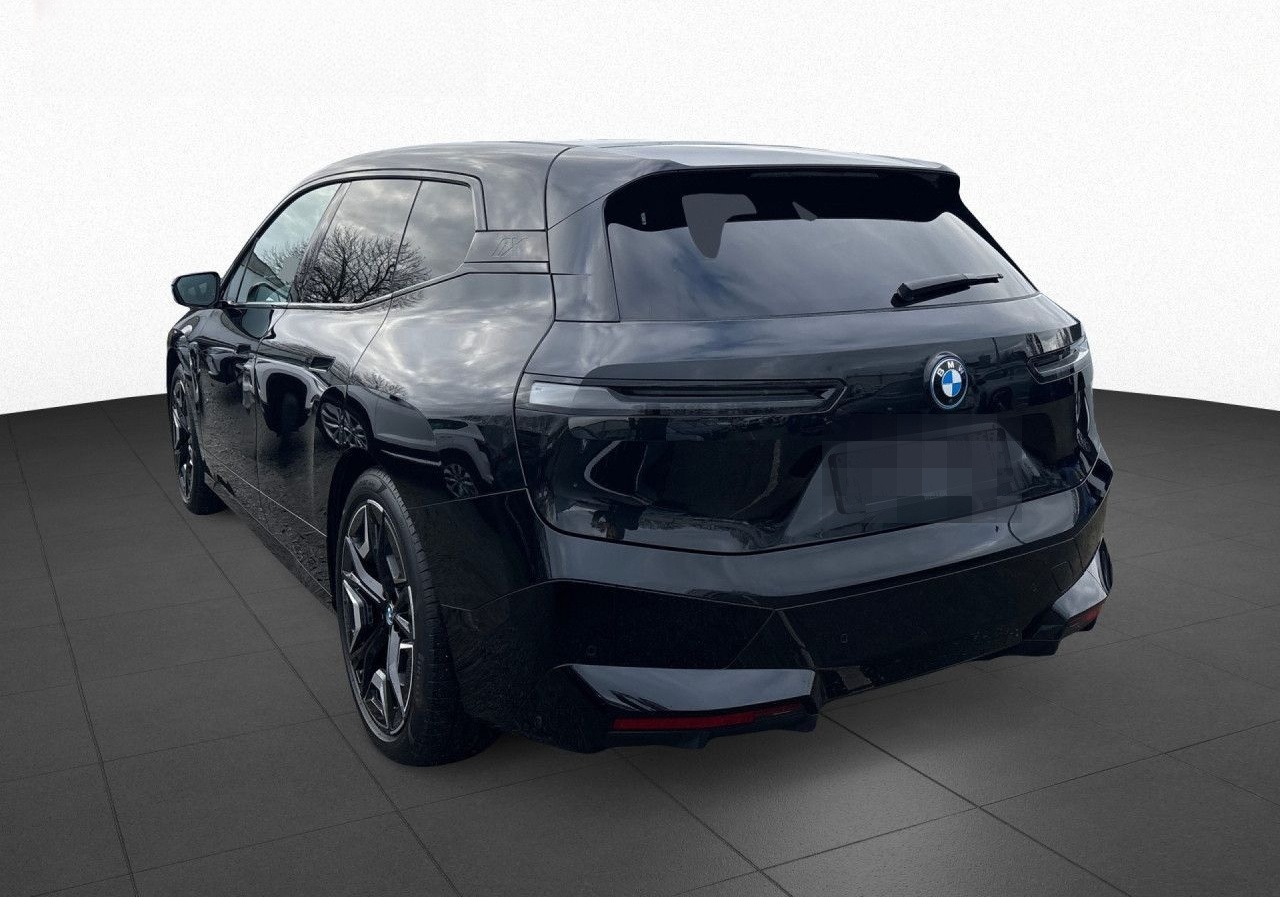 BMW iX xDrive40 DrAssPr AHK SkyLounge PaAssPr Harman foto 10