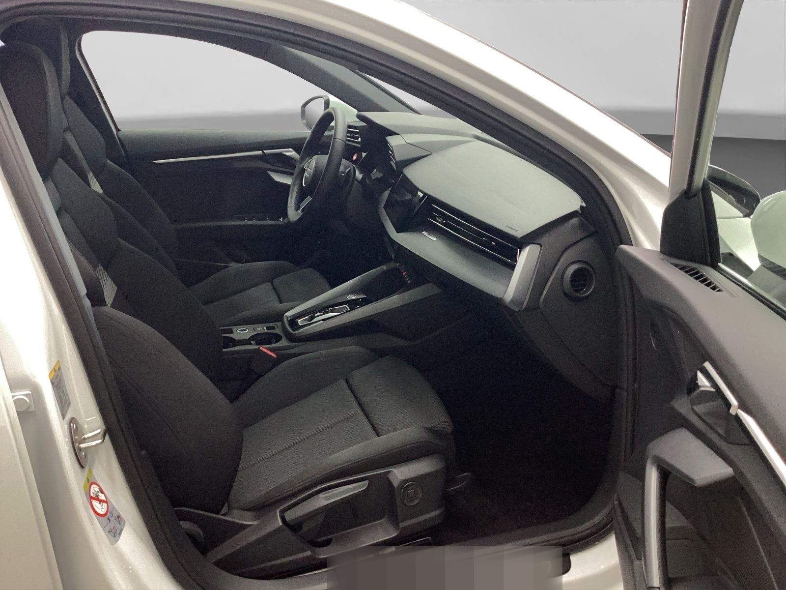 Audi A3 Sportback 30 TFSI ADVANCED PANO ST.HEIZ LM18 foto 4