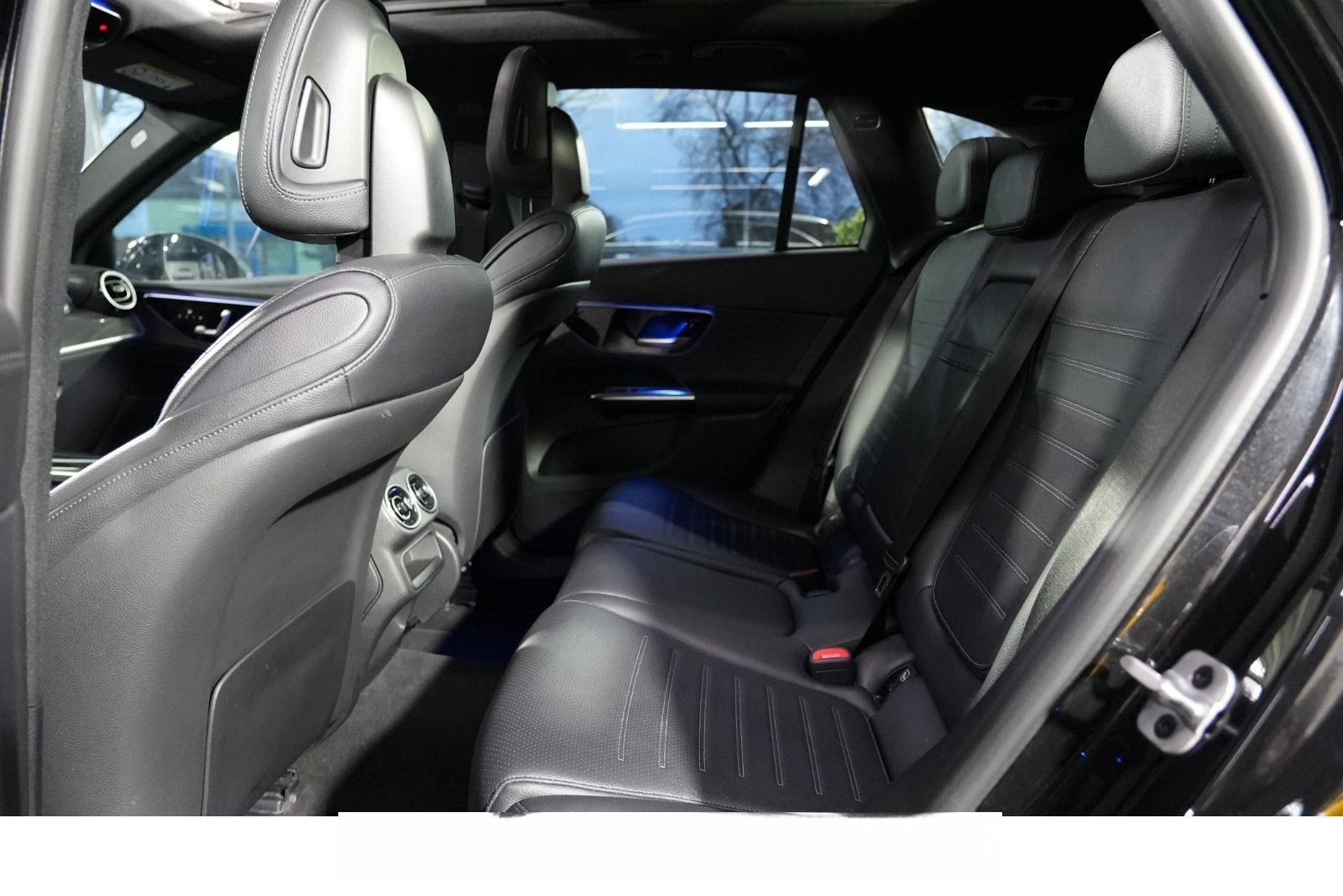 Mercedes-Benz GLC 200 4Matic AMG Line foto 14