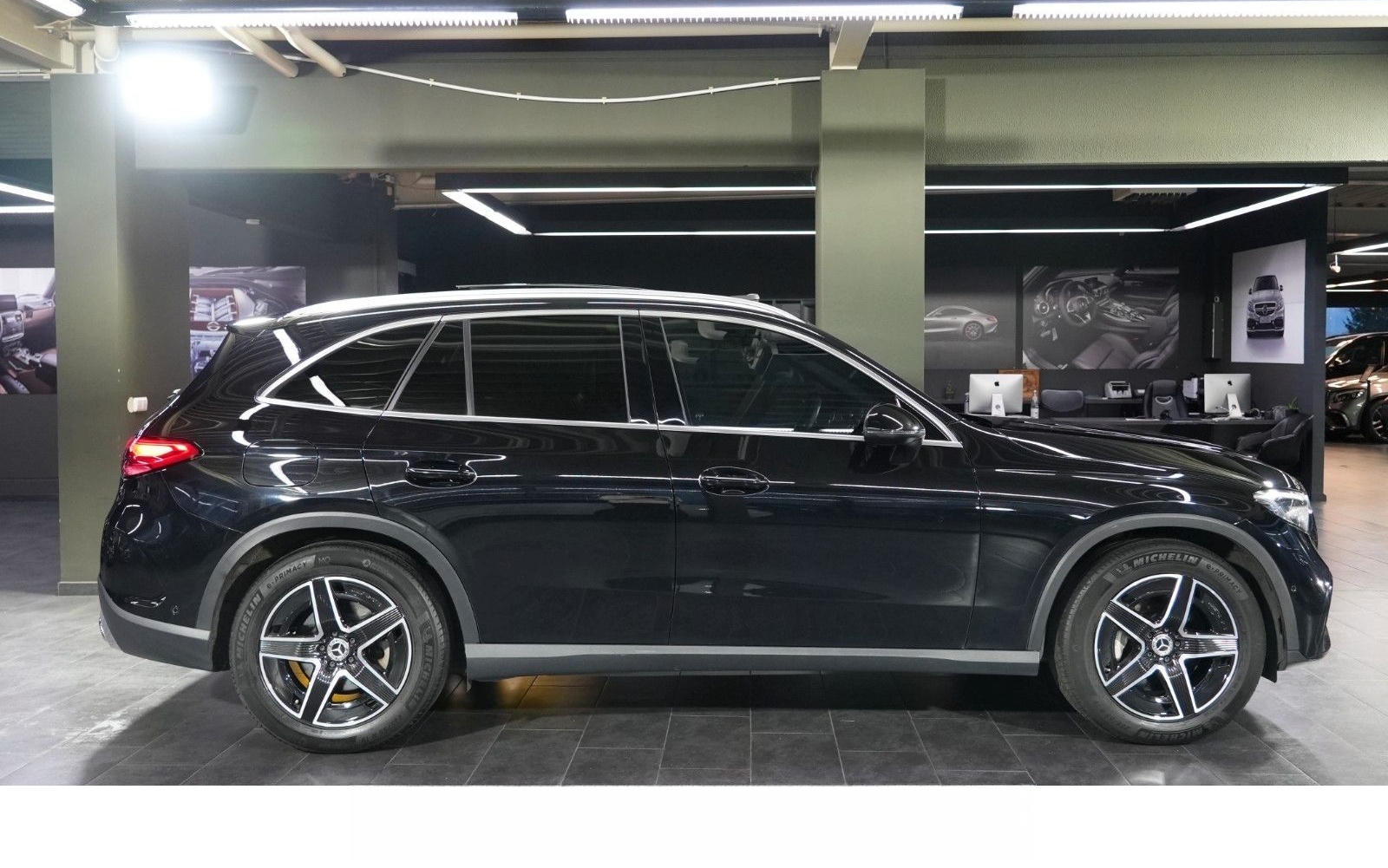 Mercedes-Benz GLC 200 4Matic AMG Line foto 8