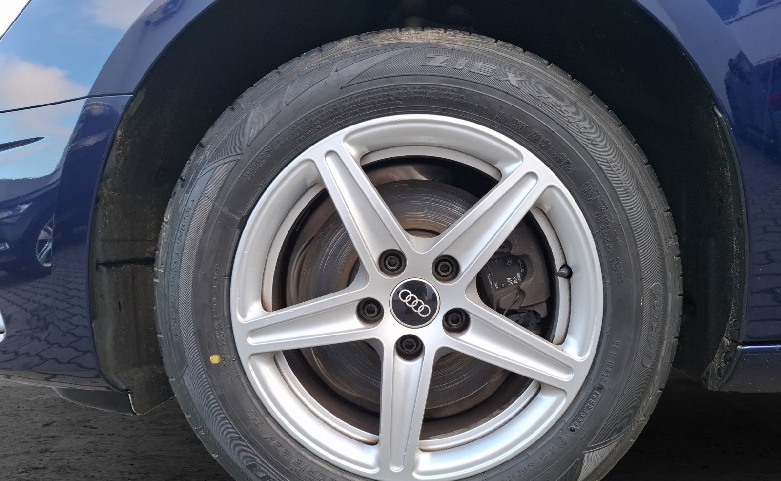 Audi A4 Avant 35 TDI S-tronic LED Navi AID GRA RFK Le foto 9