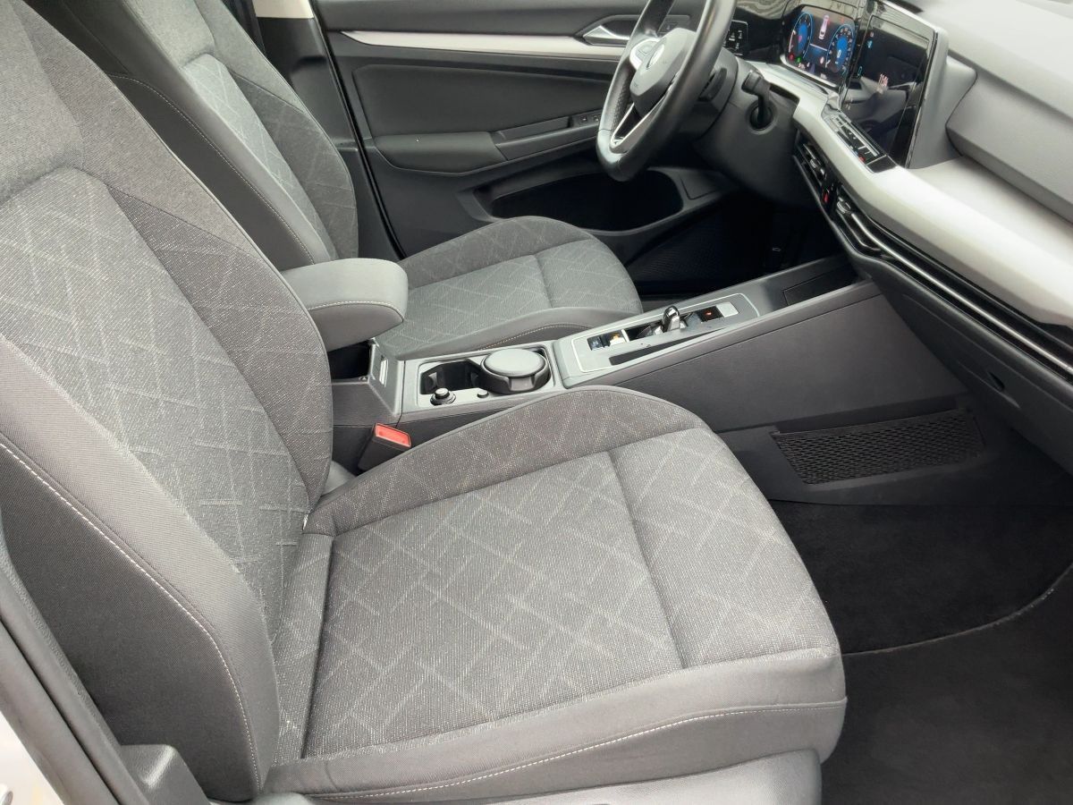 Volkswagen Golf VIII Variant 2.0 TDI DSG 5JG+LED+NAVI+AHK foto 12