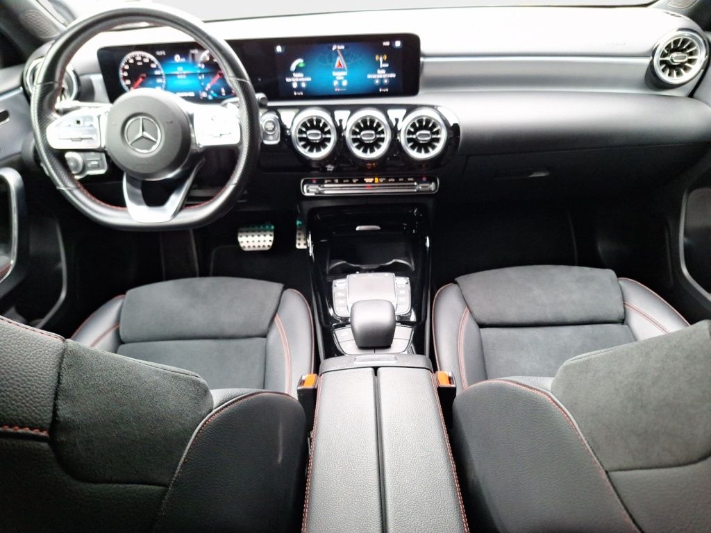 Mercedes-Benz AMG A 35 4M NIGHT Multibeam LED MBUX Prem foto 12