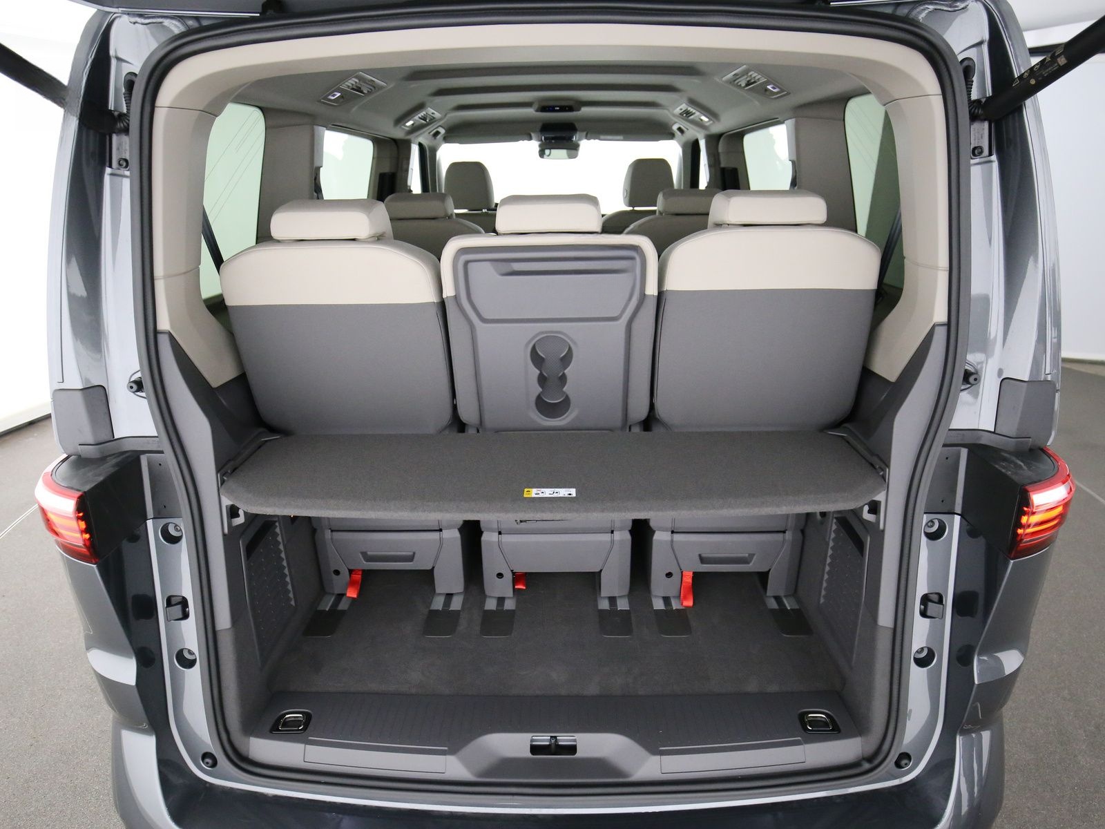 Volkswagen T7 Multivan kurz 2.0 TDI DSG Goal  LED Navi AHK  foto 25