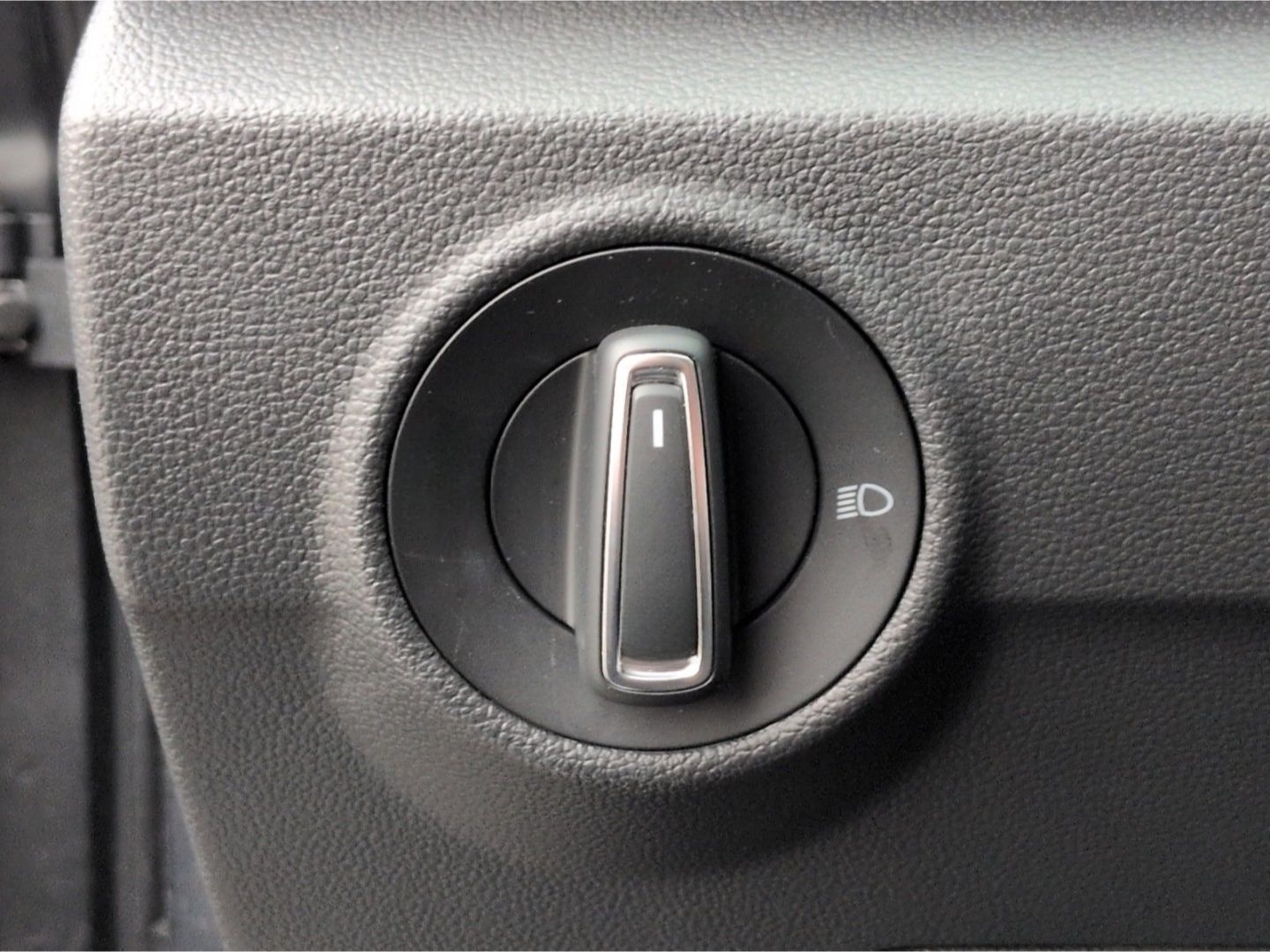 Volkswagen T-Roc GOAL TSI*ACC LED Navi SHZ digCockp VKZ-Erk foto 17