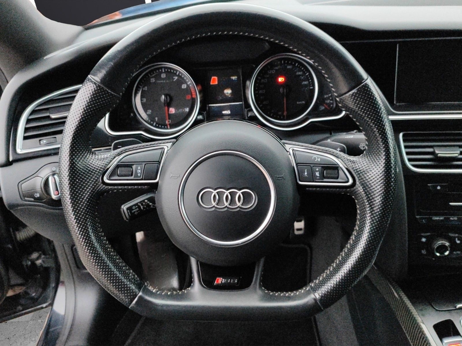 Audi RS5 quattro*Navi*Xenon*Kamera*SitzHZ* foto 11