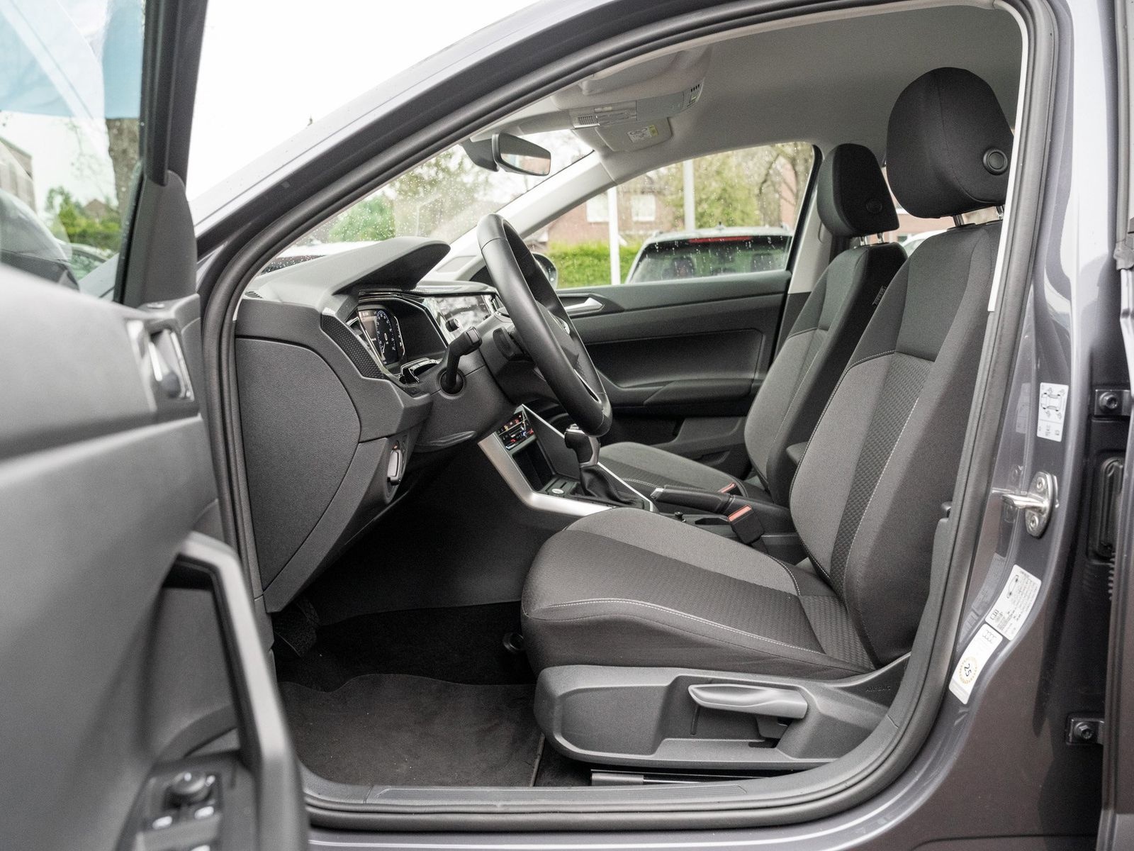 Volkswagen Taigo 1.0 TSI Life Life Kam. Navi Virtual ACC LM foto 7