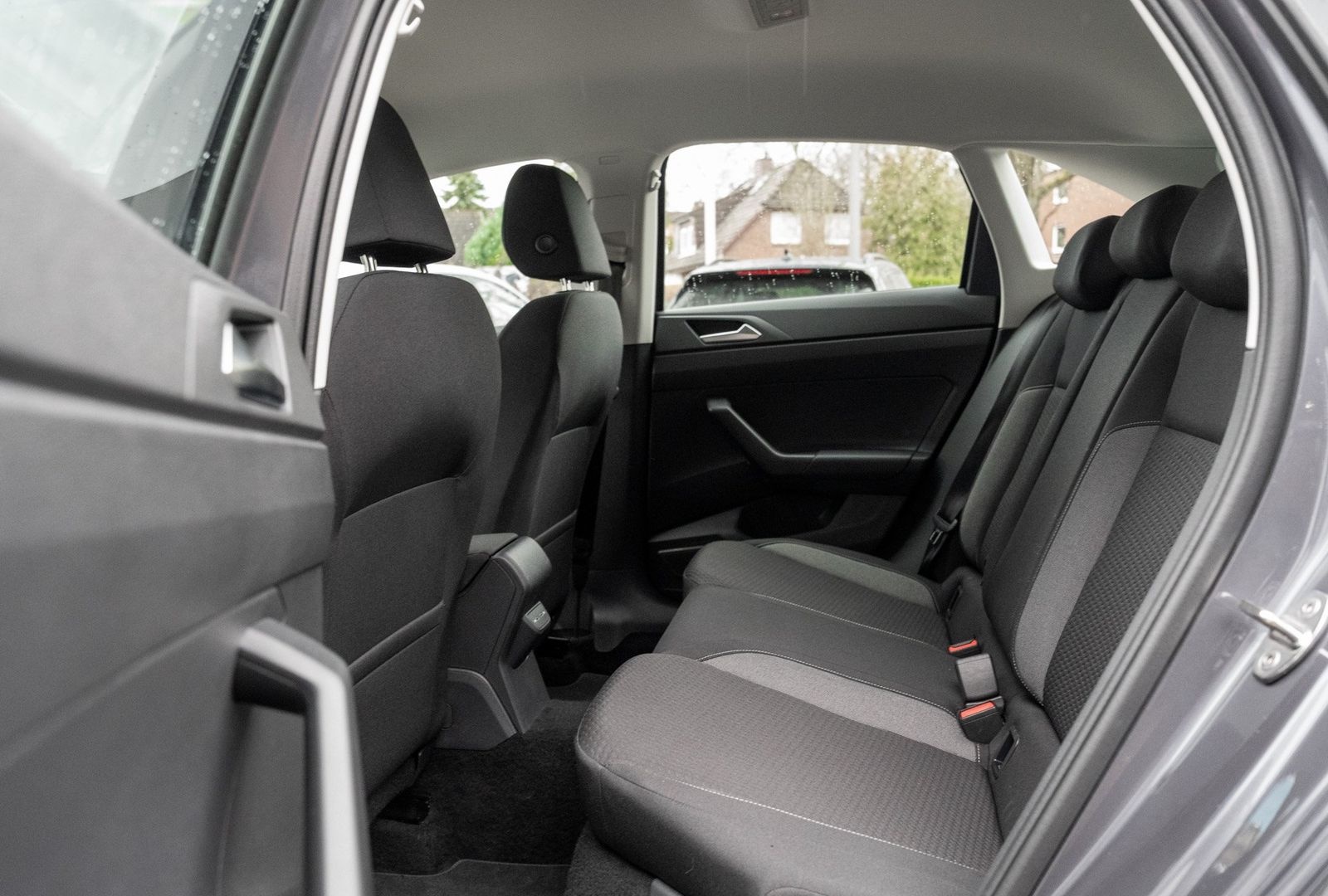Volkswagen Taigo 1.0 TSI Life Life Kam. Navi Virtual ACC LM foto 8