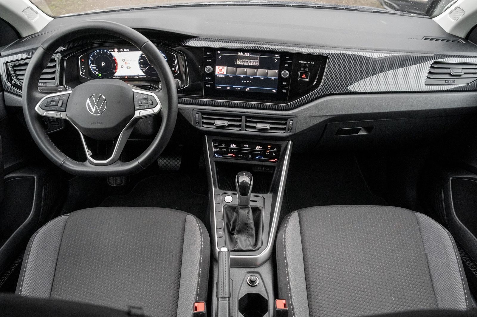 Volkswagen Taigo 1.0 TSI Life Life Kam. Navi Virtual ACC LM foto 10