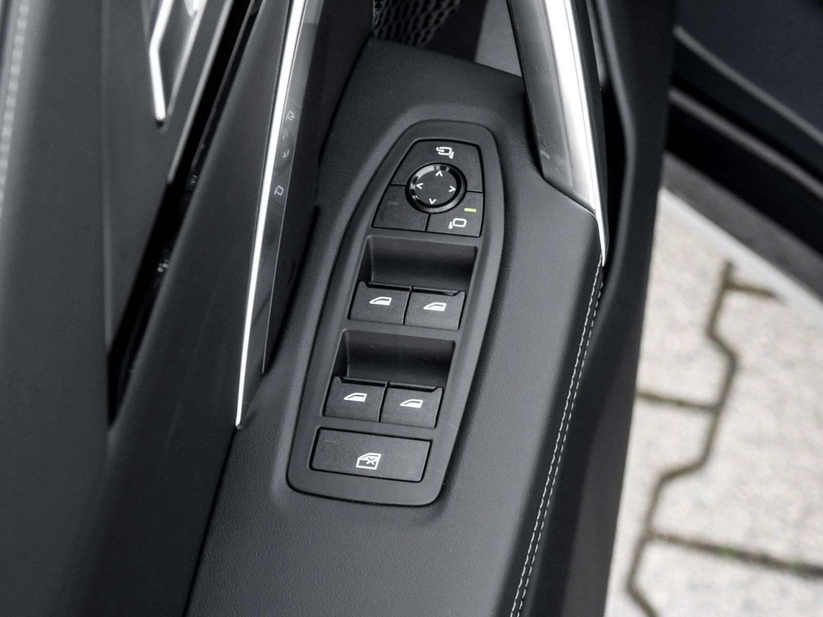 BMW X1 sDrive18i xLine AHK RFK NAVI LED PDC V+H LM foto 9