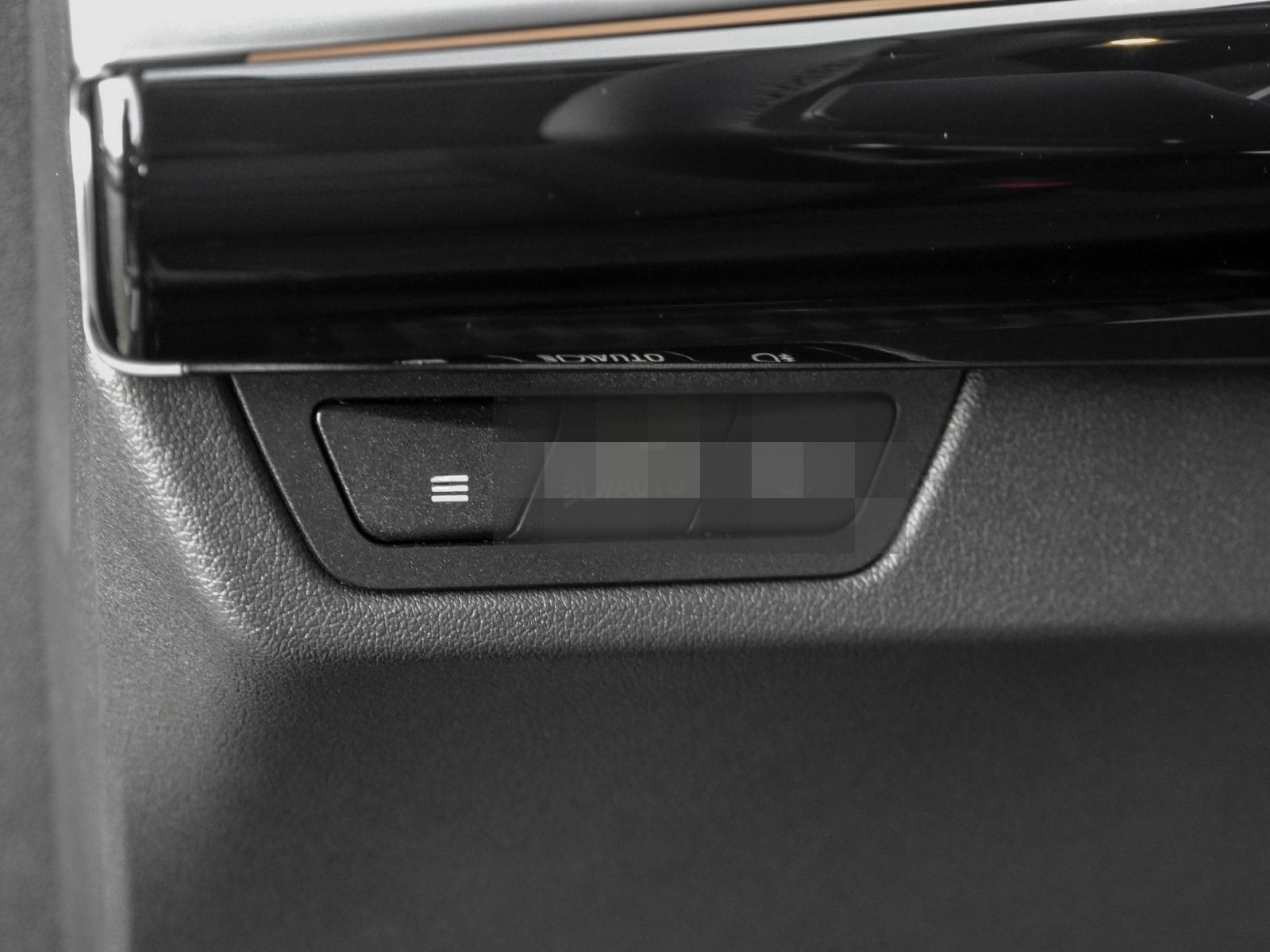 BMW X1 sDrive18i xLine AHK RFK NAVI LED PDC V+H LM foto 10