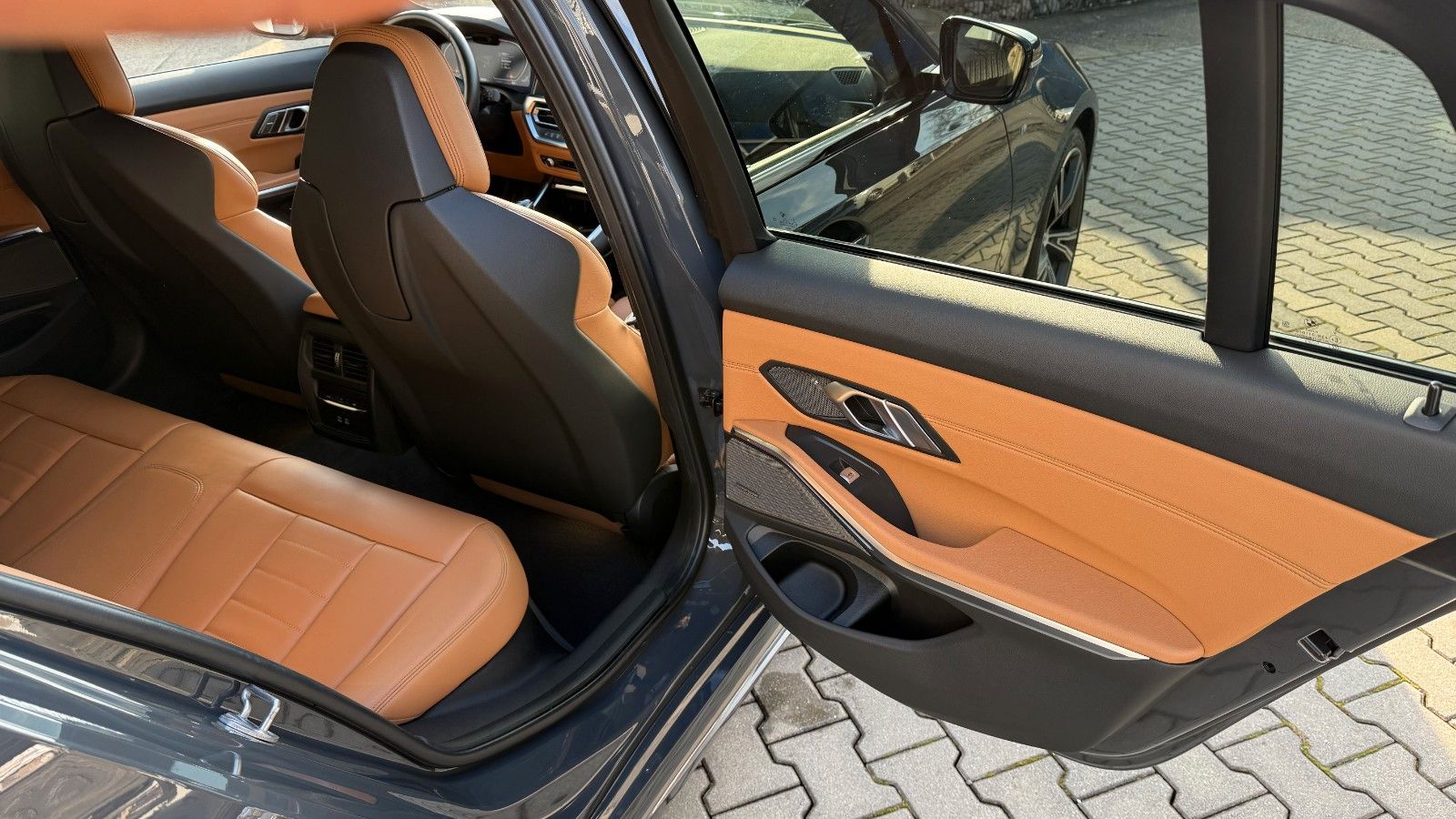 BMW 318i M Sport Laser Head Up H&K 19 Zoll 360 Autom foto 9