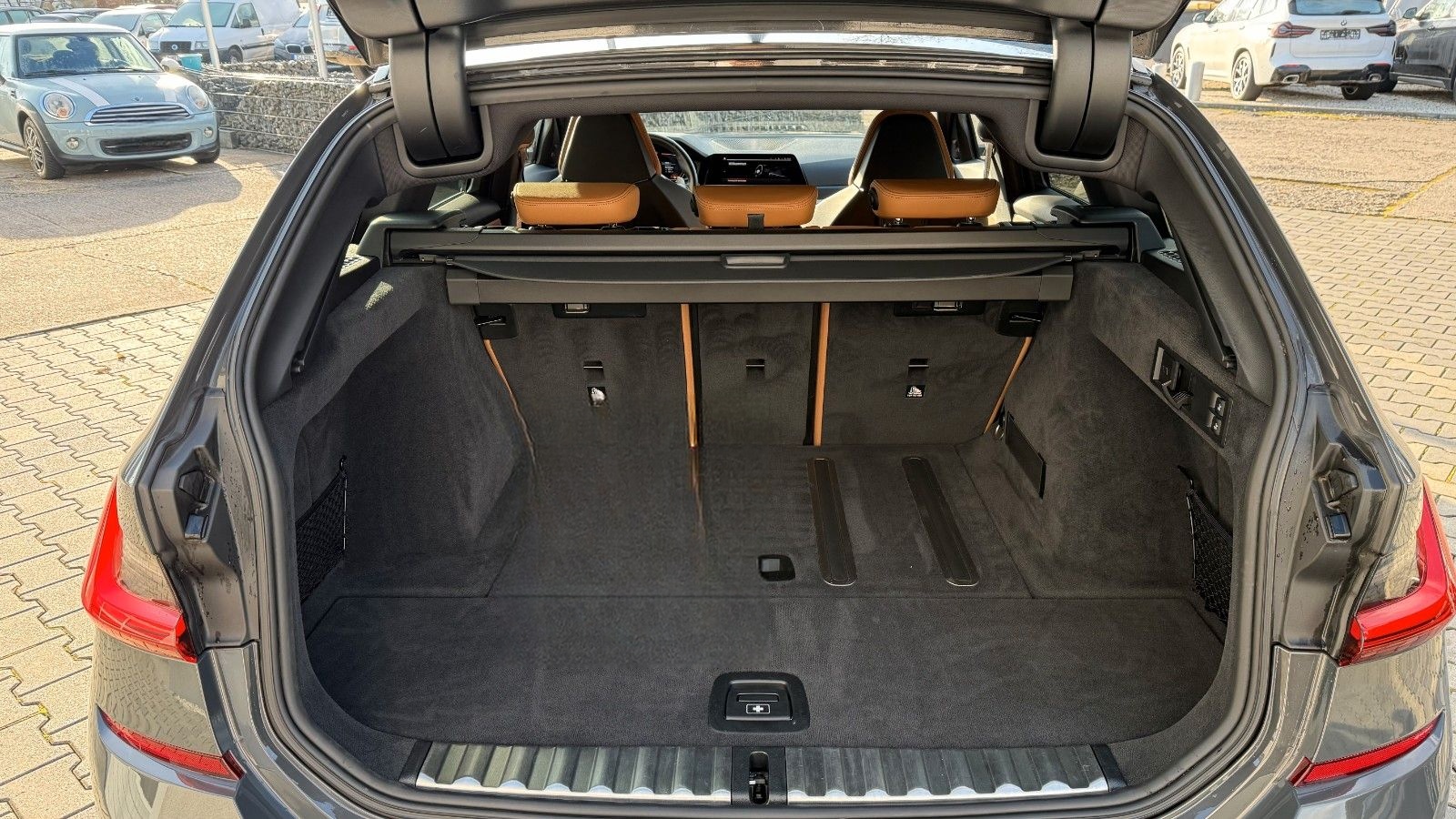 BMW 318i M Sport Laser Head Up H&K 19 Zoll 360 Autom foto 10