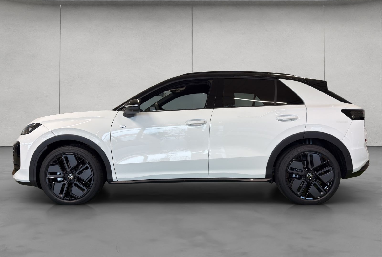 Volkswagen T-Roc R-Line 1.5l eTSI DSG SHZ RFK ACC HEAD-UP B foto 2