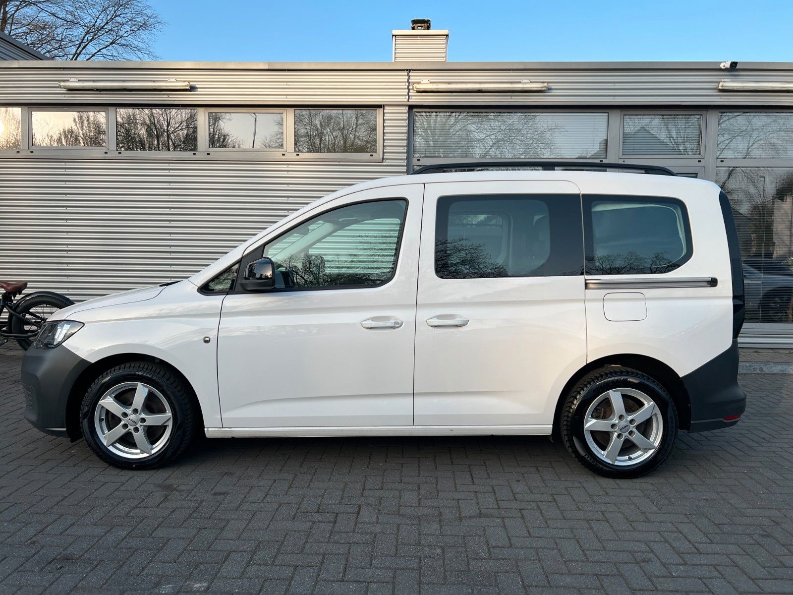 Volkswagen Caddy California 2.0 TDI Miniküche + Klappbett foto 5