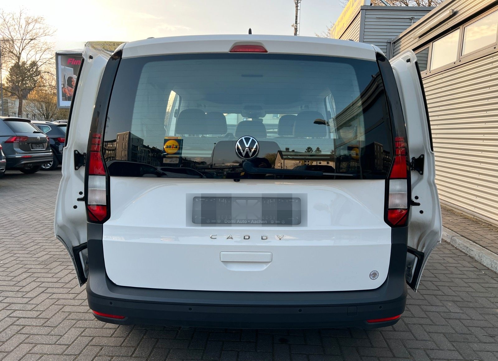 Volkswagen Caddy California 2.0 TDI Miniküche + Klappbett foto 9