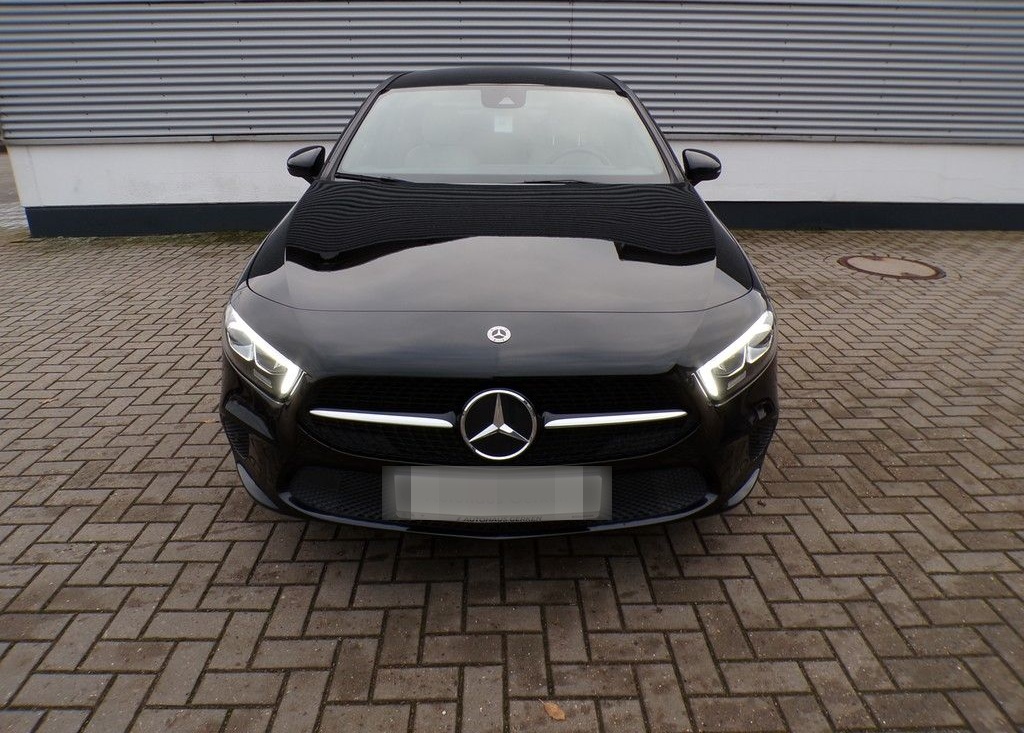 Mercedes-Benz A 250 e Advanced *NAVI*Night-Paket (AMG)*LED*RüF foto 2