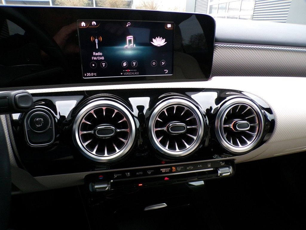Mercedes-Benz A 250 e Advanced *NAVI*Night-Paket (AMG)*LED*RüF foto 13