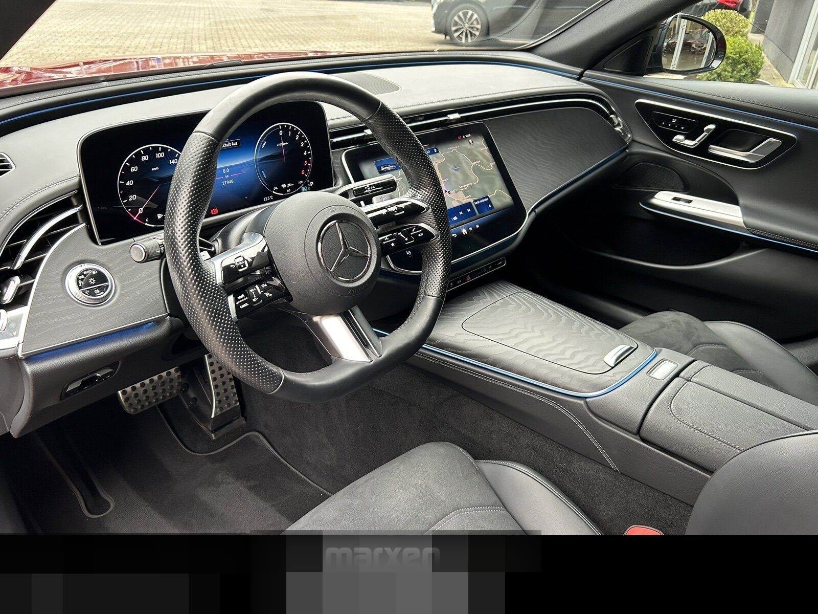 Mercedes-Benz E 300 de 4M T AMG Pano+AHK+360°+Night+Memory+Win foto 11