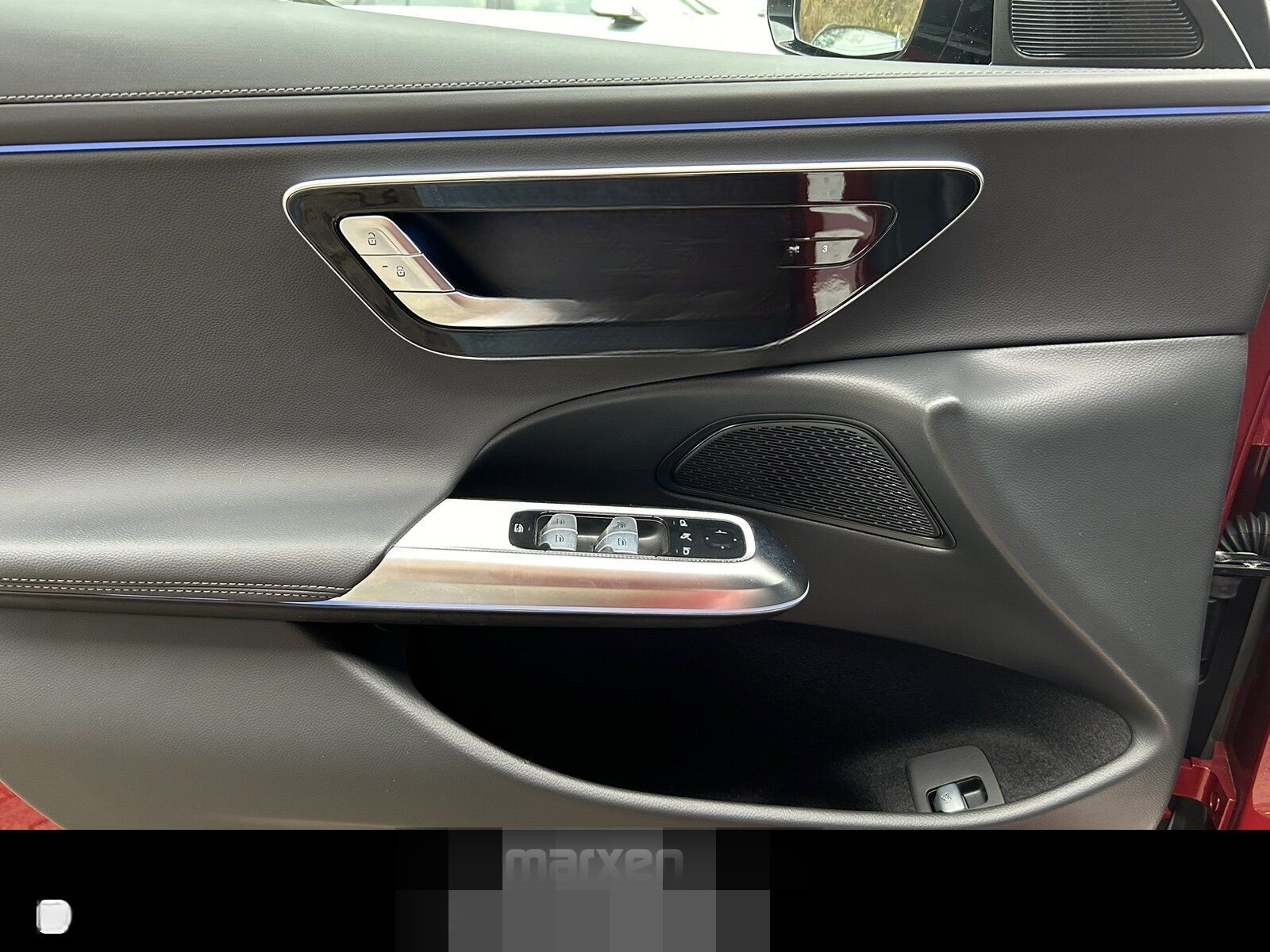 Mercedes-Benz E 300 de 4M T AMG Pano+AHK+360°+Night+Memory+Win foto 13