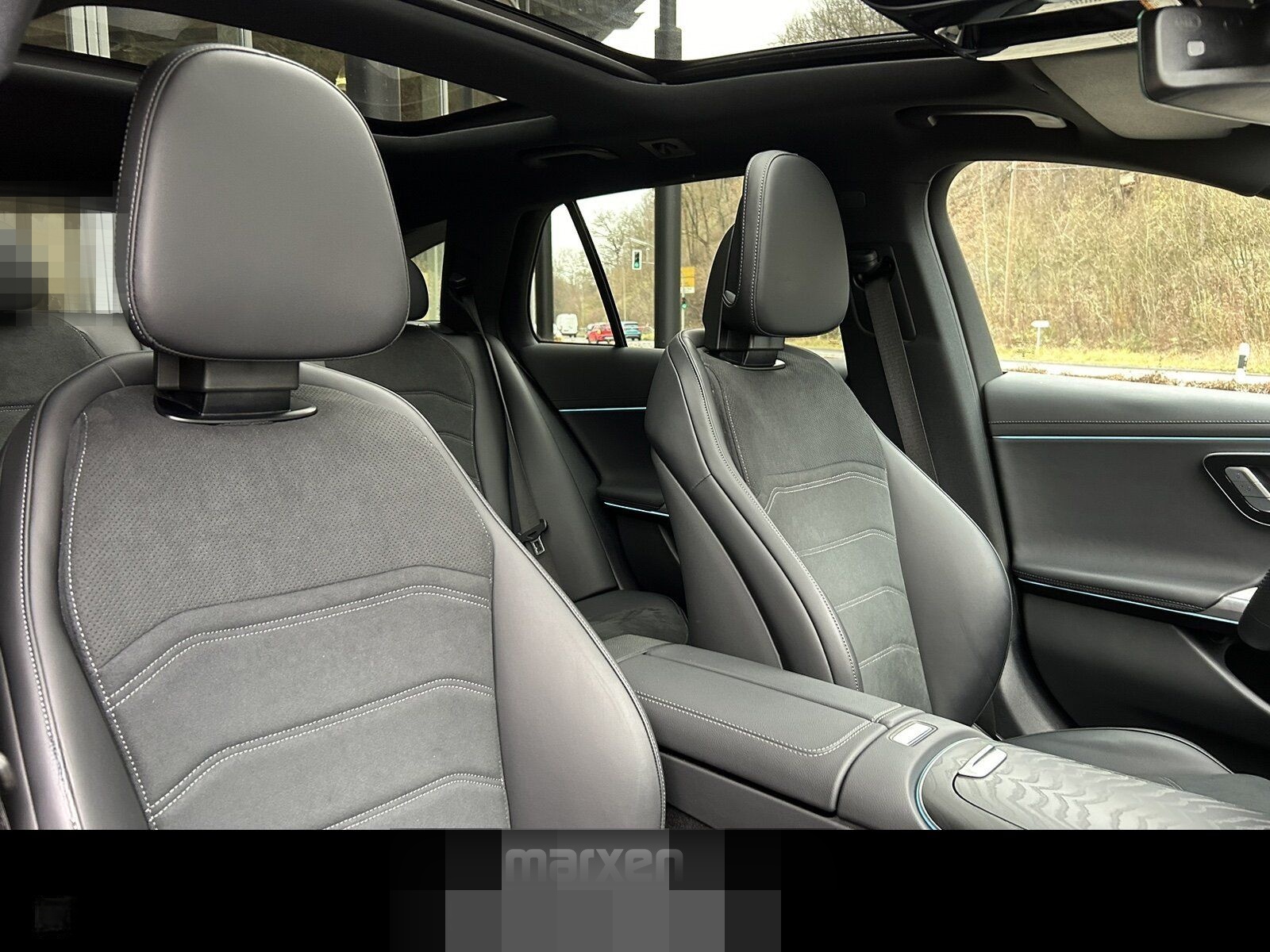 Mercedes-Benz E 300 de 4M T AMG Pano+AHK+360°+Night+Memory+Win foto 16