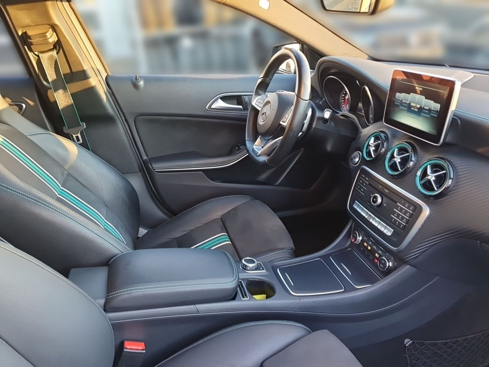 Mercedes-Benz A 220 4Matic AMG Line *PANO*HARMAN KARDON*APP CO foto 14