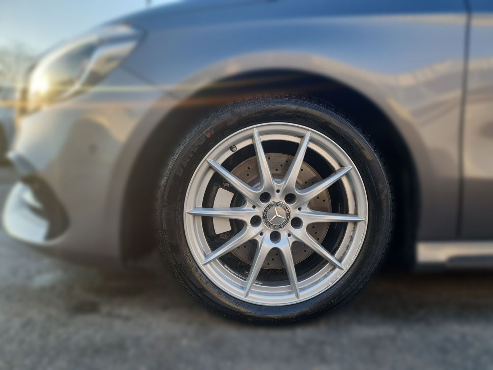 Mercedes-Benz A 220 4Matic AMG Line *PANO*HARMAN KARDON*APP CO foto 5