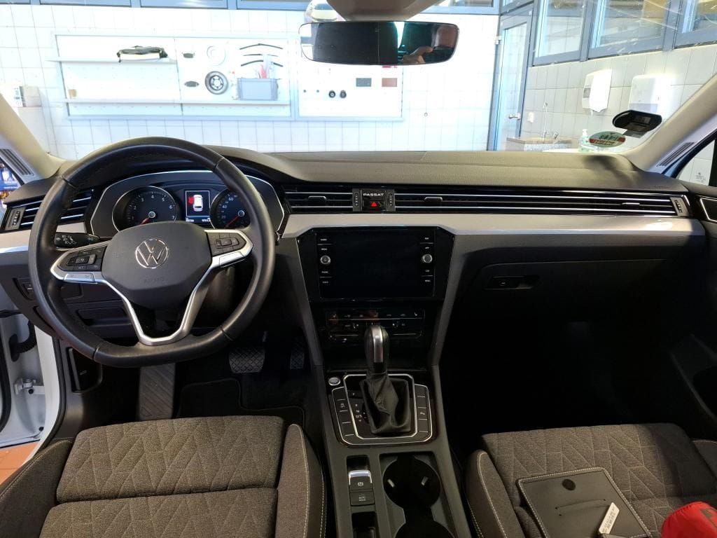 Volkswagen Passat Var. 1.5 TSI Business DSG RFK ACC NAV SHZ foto 6