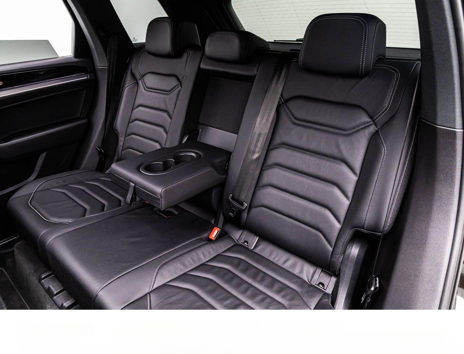 Volkswagen TOUAREG 3.0TDi 4M R LINE/ACC/HuD/PANO/INNO/360° foto 19
