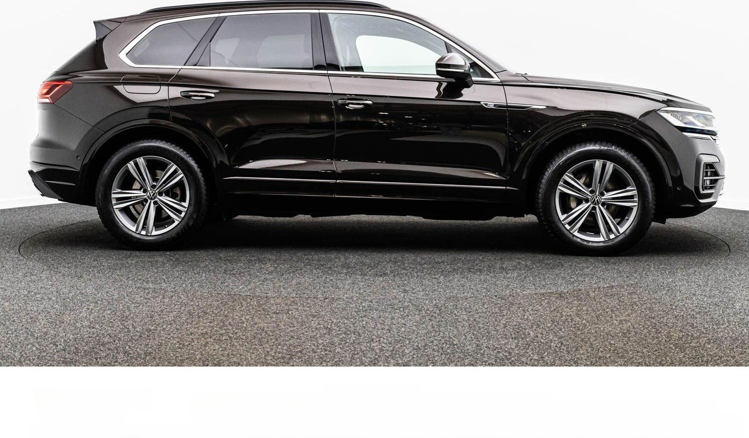 Volkswagen TOUAREG 3.0TDi 4M R LINE/ACC/HuD/PANO/INNO/360° foto 9