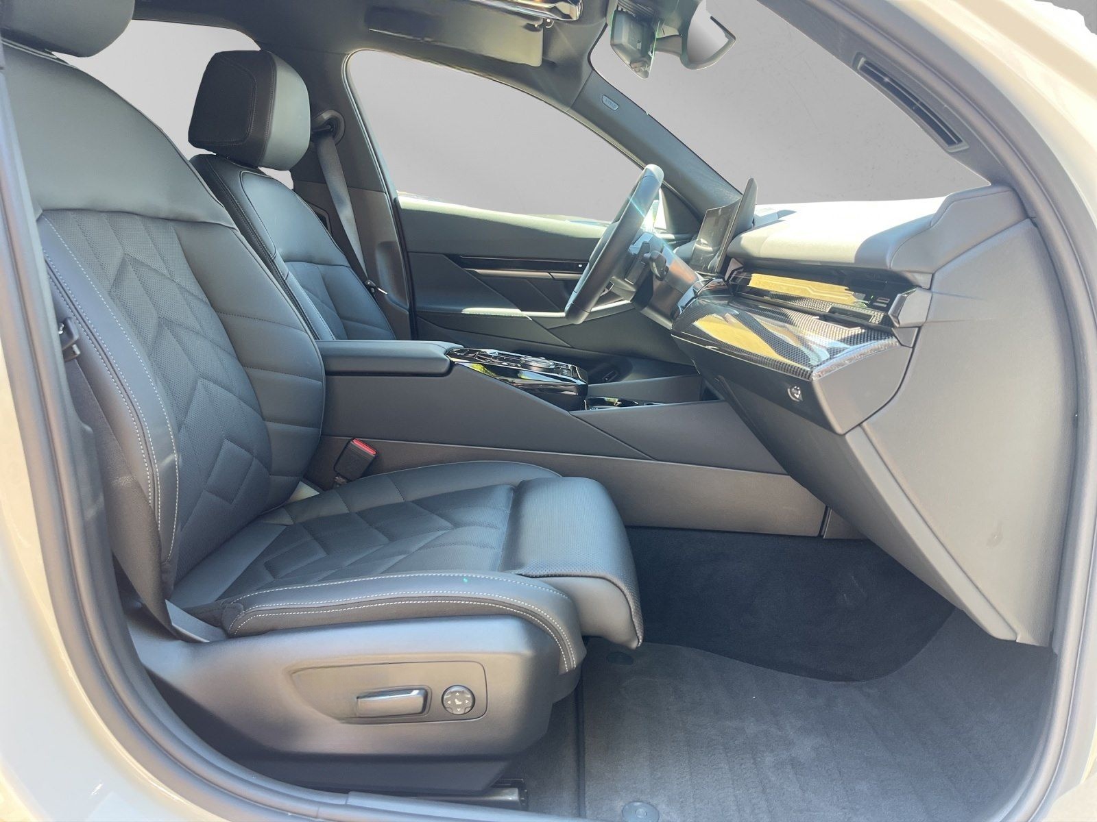BMW 530e Touring M Sport 21" FW-Pro Carbon 360° foto 16