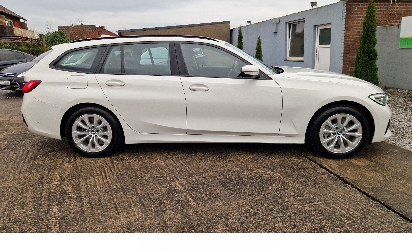 BMW 330 3 Touring 330 e xDrive Advantage foto 12