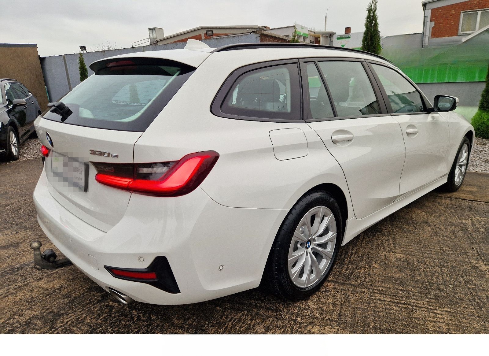 BMW 330 3 Touring 330 e xDrive Advantage foto 13