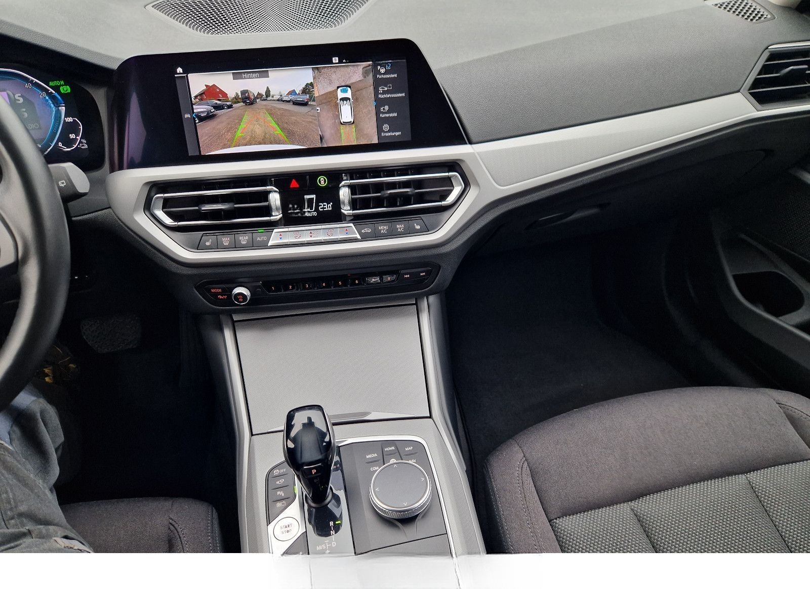 BMW 330 3 Touring 330 e xDrive Advantage foto 18