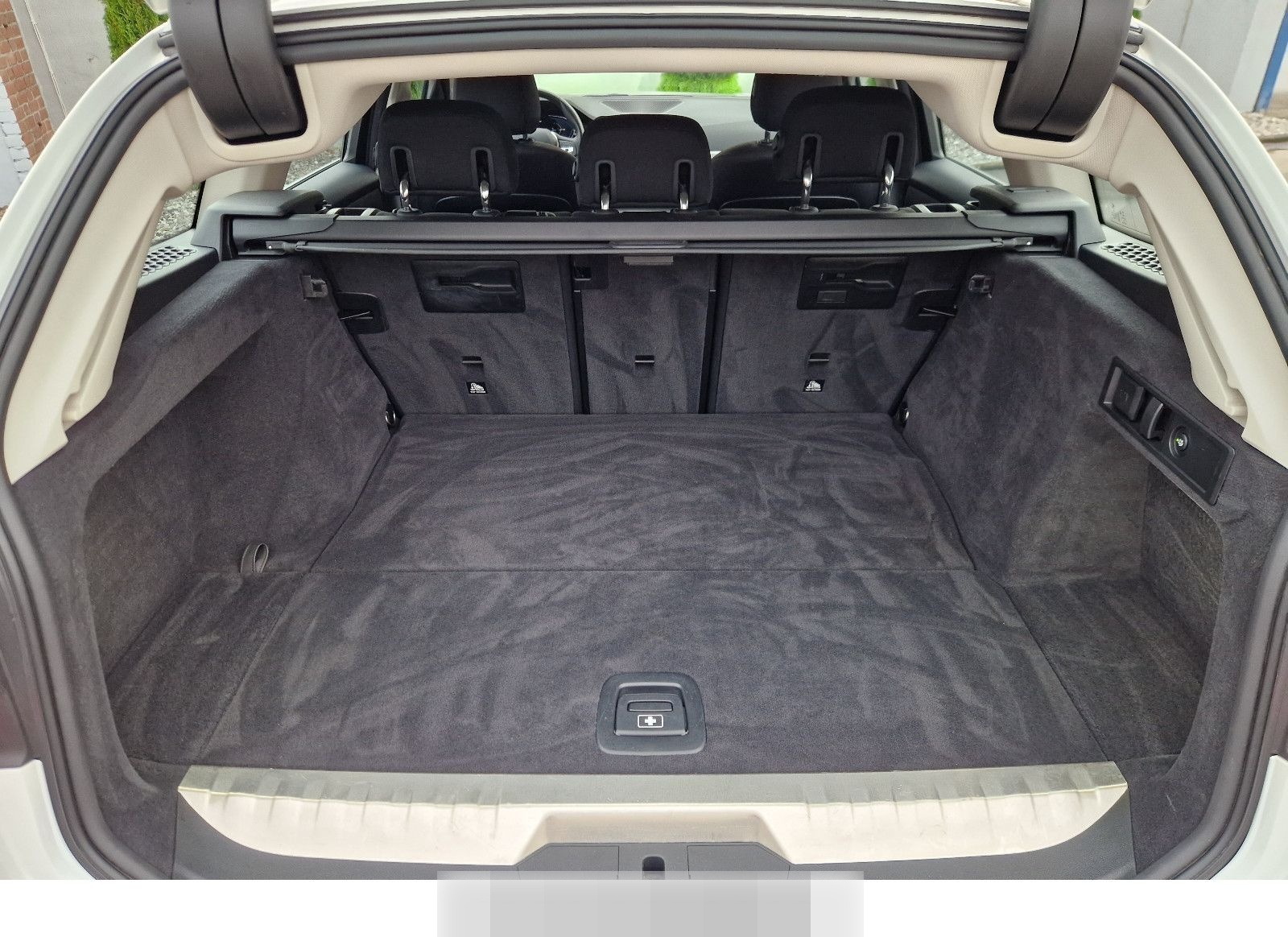 BMW 330 3 Touring 330 e xDrive Advantage foto 6