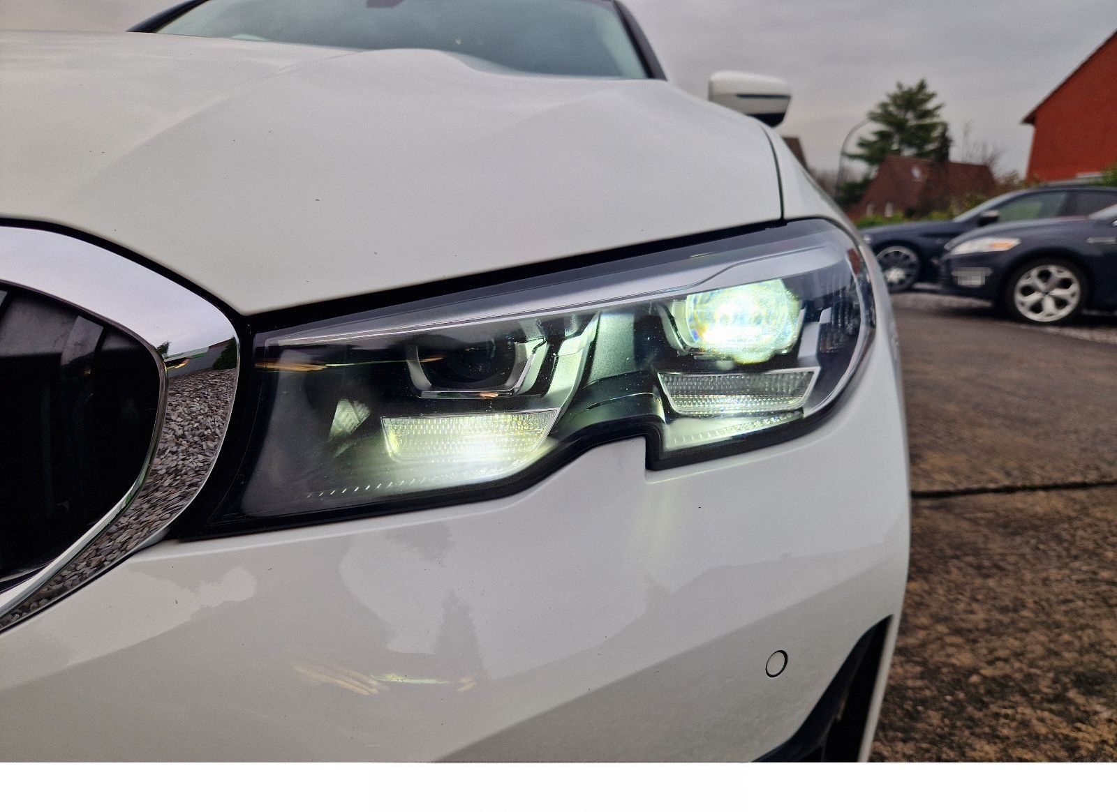 BMW 330 3 Touring 330 e xDrive Advantage foto 9