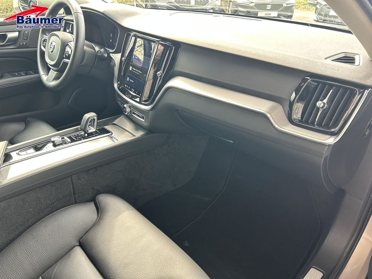 Volvo V60 Cross Country B4 Plus AWD Geartronic Diesel foto 11