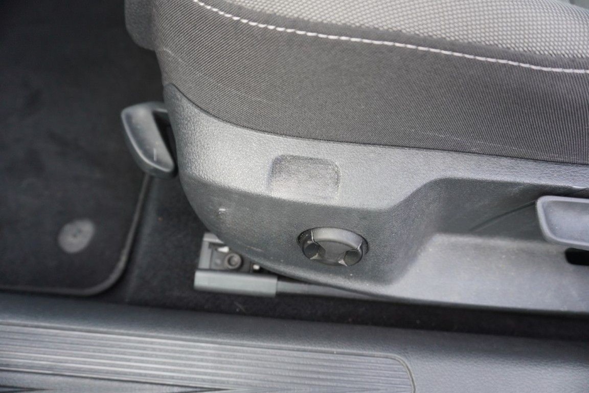 Volkswagen Golf VII 1.0 TSI LED Navi Schiebedach Kamera AHK foto 14