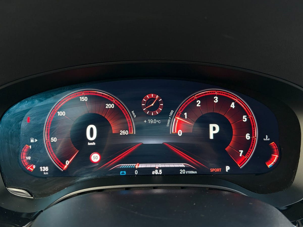 BMW 530 i Limo Sport Line LED AHK HUD Kamera 20 Zoll foto 14