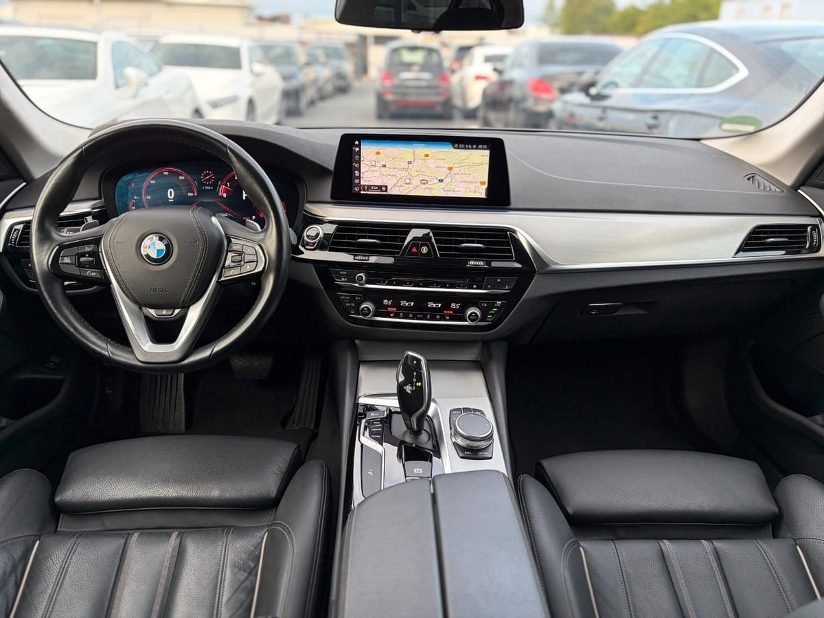 BMW 530 i Limo Sport Line LED AHK HUD Kamera 20 Zoll foto 8