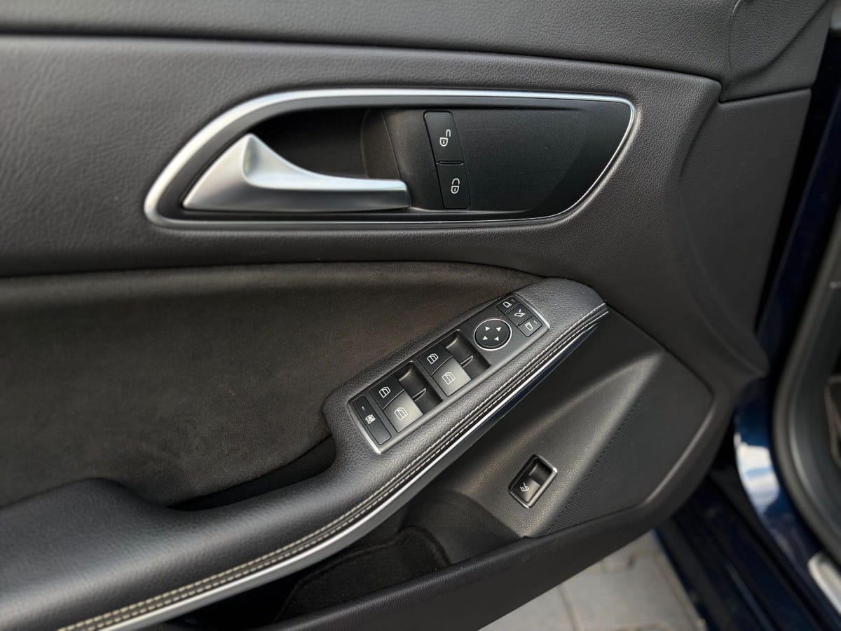 Mercedes-Benz CLA 220 d Coupe AMG-Sport Edition*LED*R-Kamera* foto 18