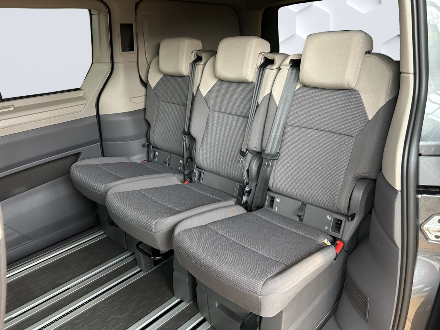 Volkswagen T7 California Beach Tour 2,0l TSI DSG StandHZG A foto 14