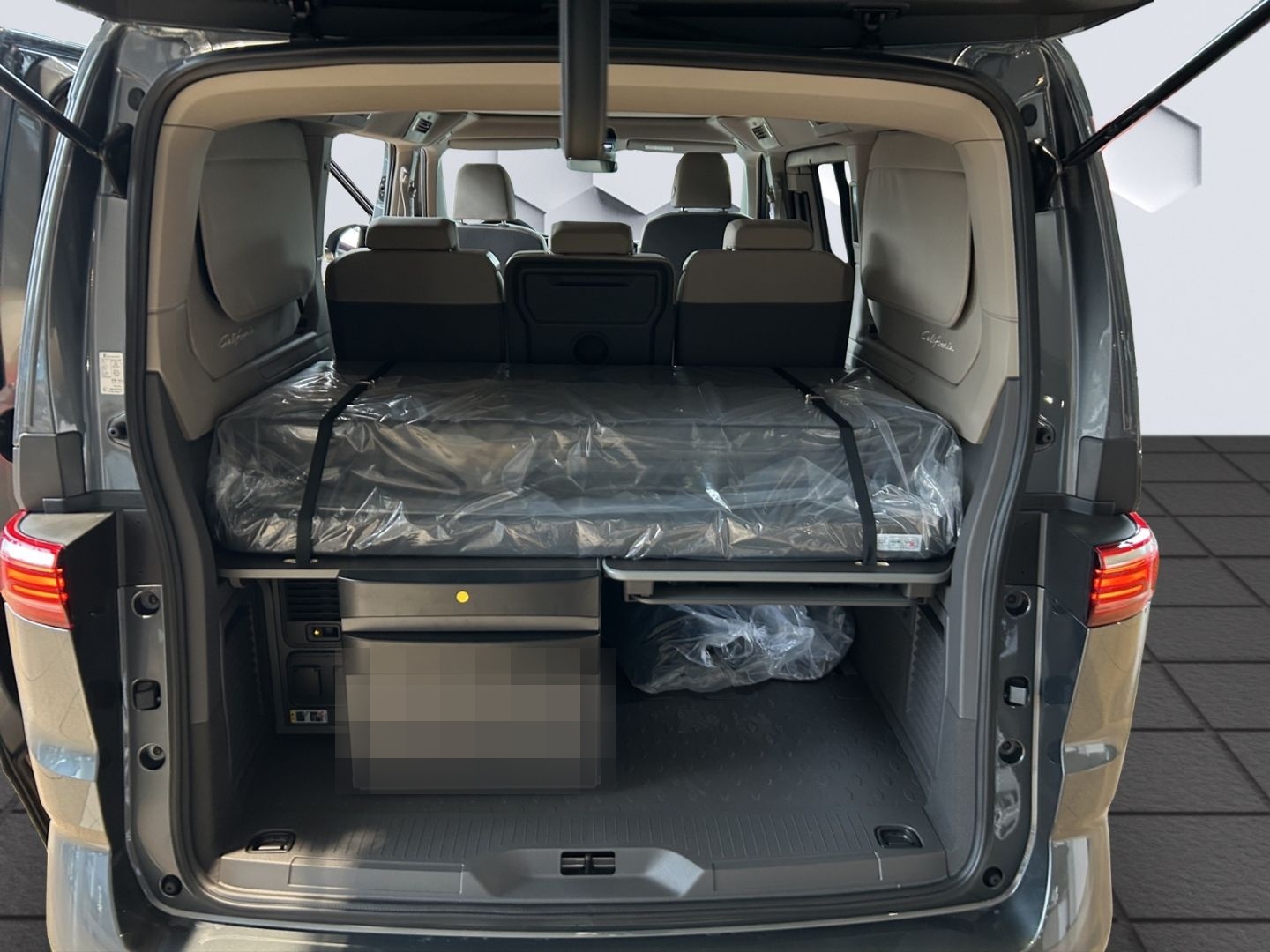 Volkswagen T7 California Beach Tour 2,0l TSI DSG StandHZG A foto 19