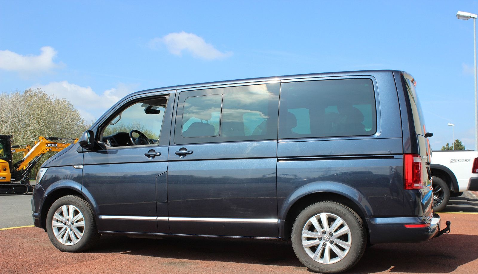 Volkswagen T6 Multivan Highline 4Motion/DSG/Leder/Navi/AHK/ foto 11