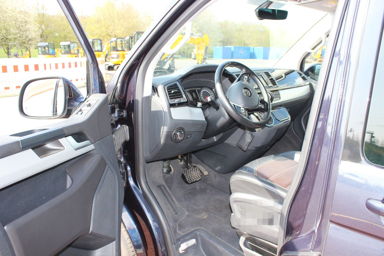 Volkswagen T6 Multivan Highline 4Motion/DSG/Leder/Navi/AHK/ foto 14